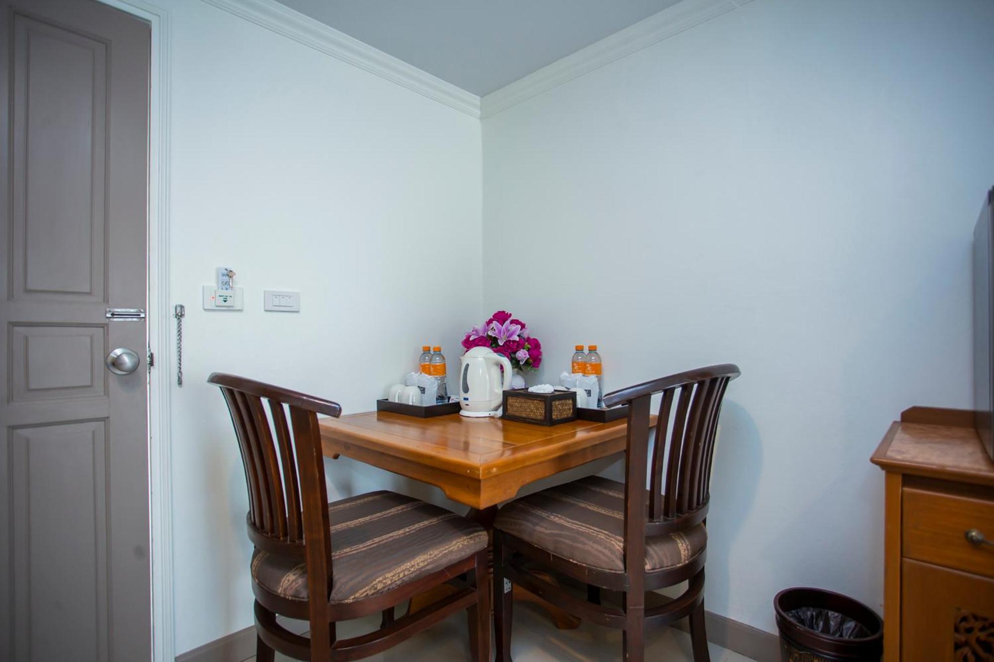 Sabai Sabana Hotel Pattaya Room photo