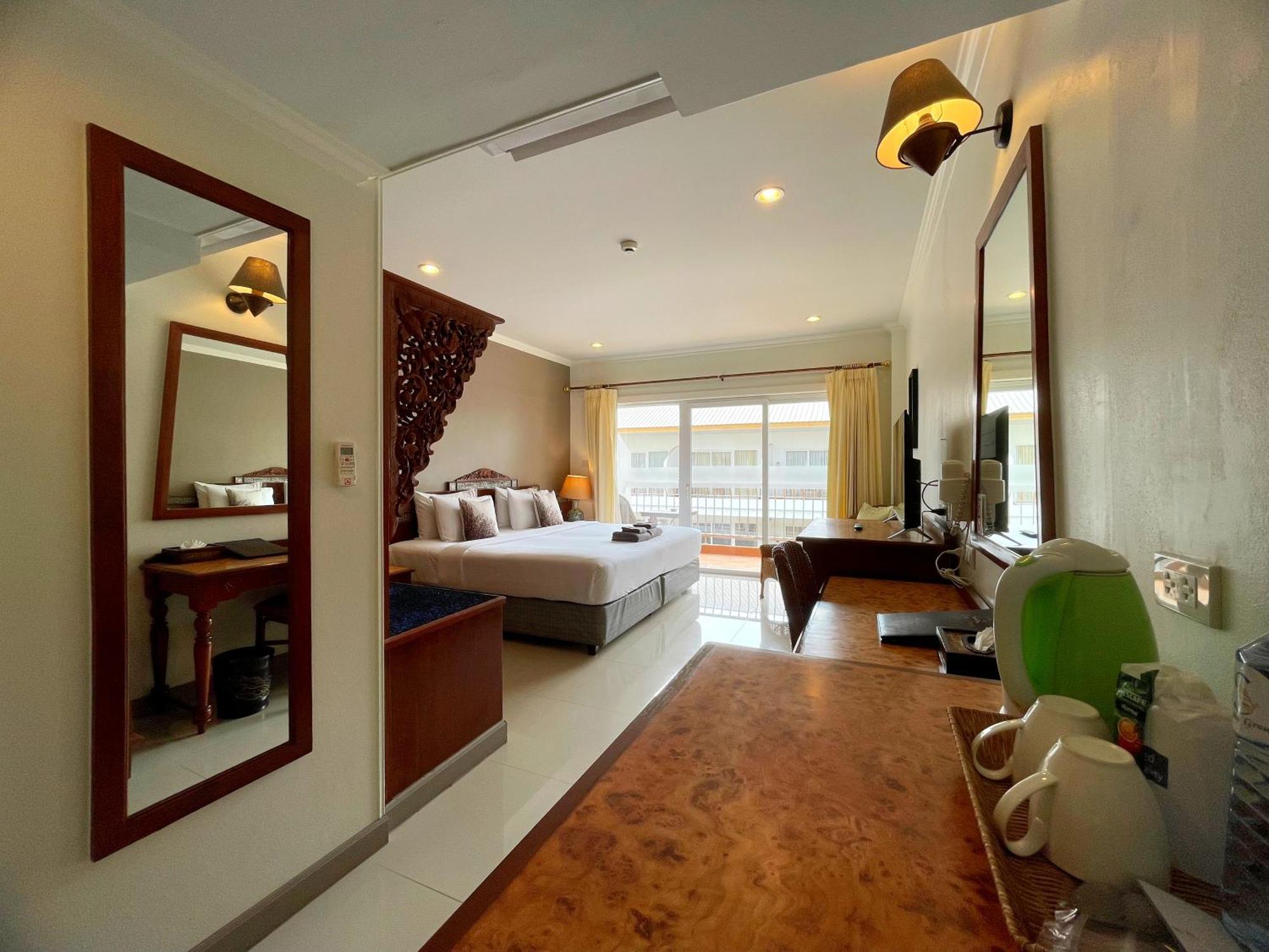 Sabai Sabana Hotel Pattaya Exterior photo