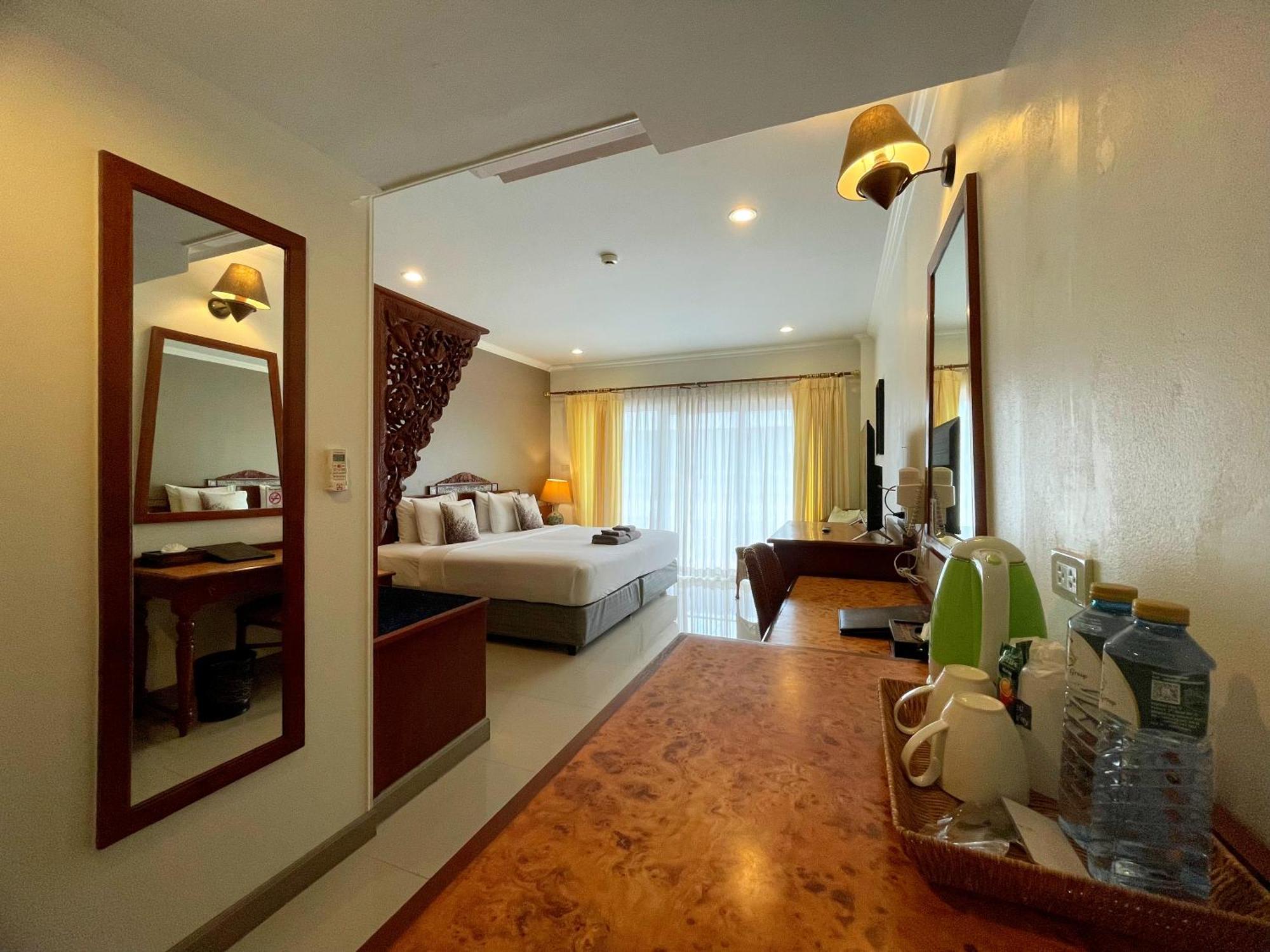 Sabai Sabana Hotel Pattaya Exterior photo
