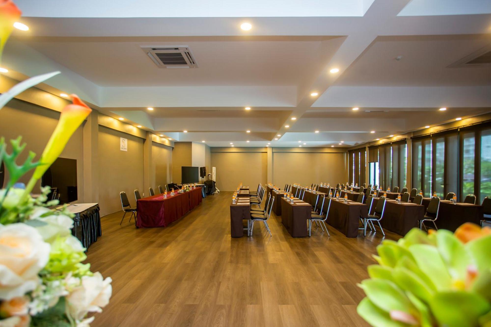 Sabai Sabana Hotel Pattaya Exterior photo